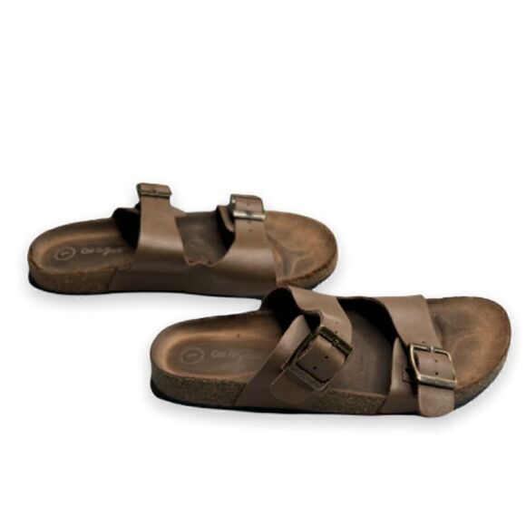 3/$15 or 5/$20 Girl’s Cat & Jack size 1 slip on footbed sandals - Picture 3 of 6
